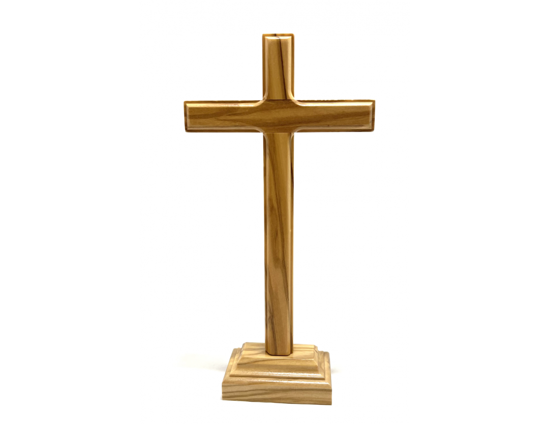 CROIX EN BOIS SUR SOCLE